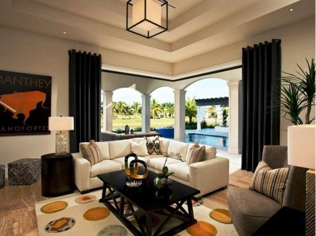 Hunter Douglas Dealer Image